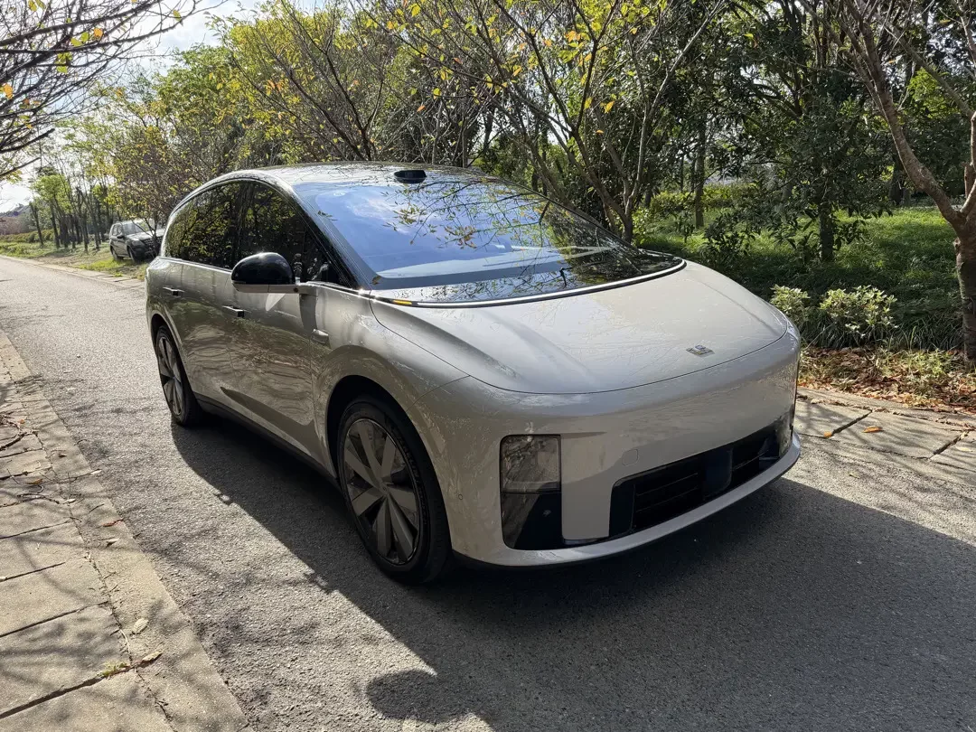 Li Ideal i8