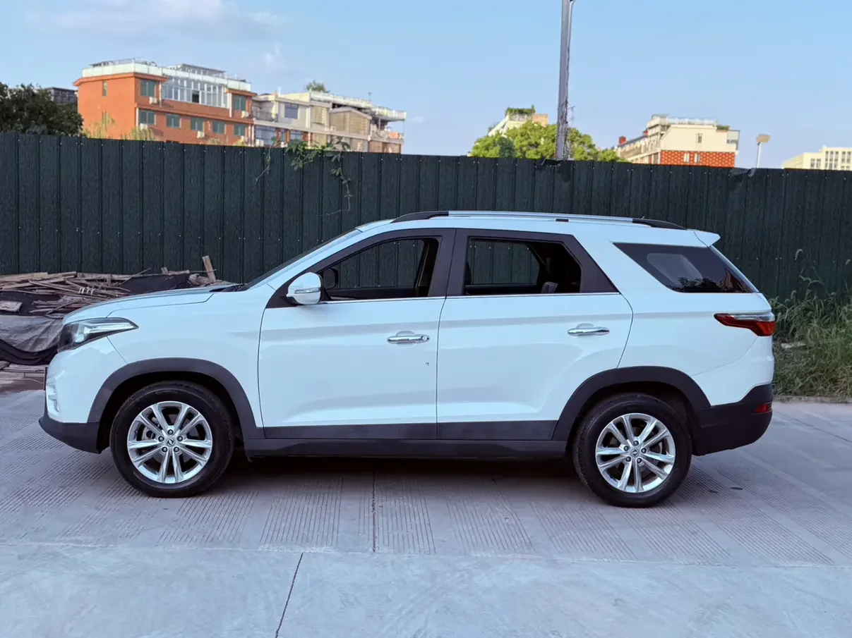 Dongfeng Scenery S560