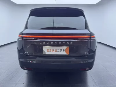 Leapmotor C16