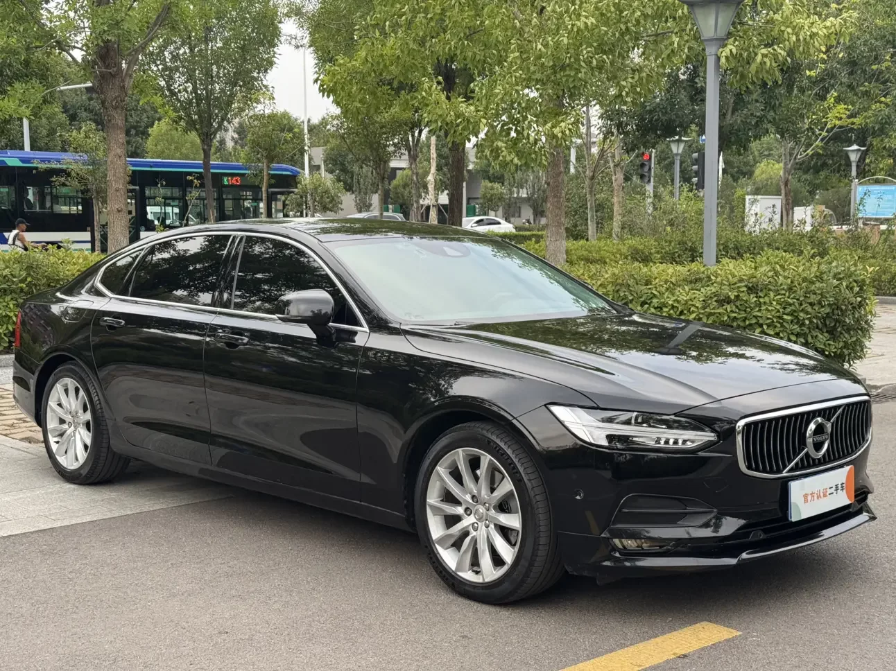 Volvo S90