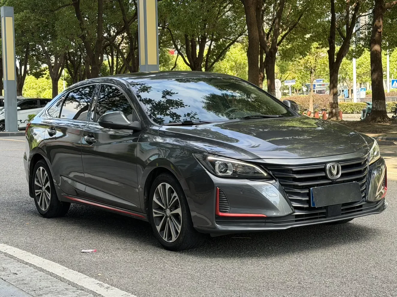 Changan Raeton CC