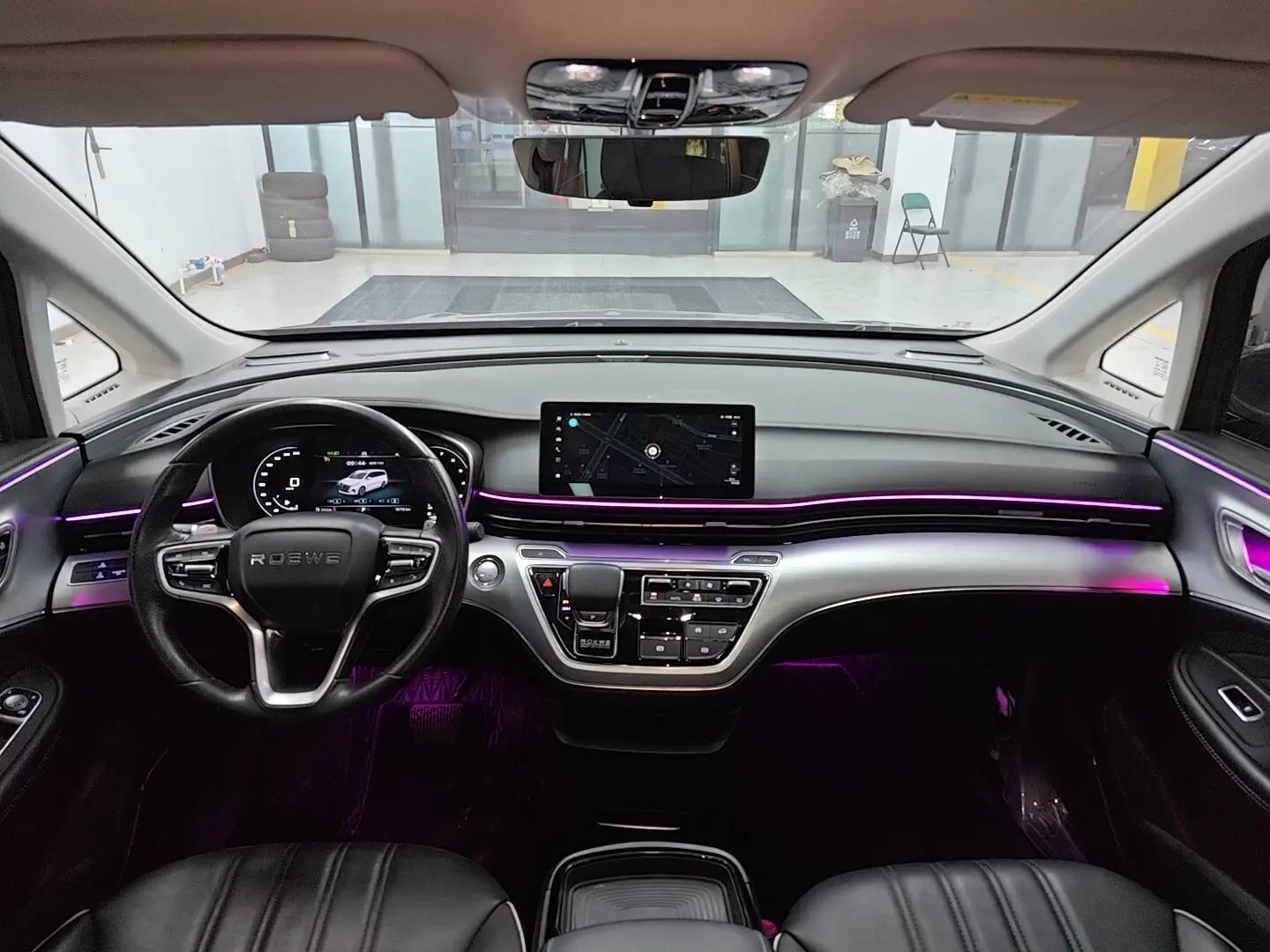 Roewe iMAX8