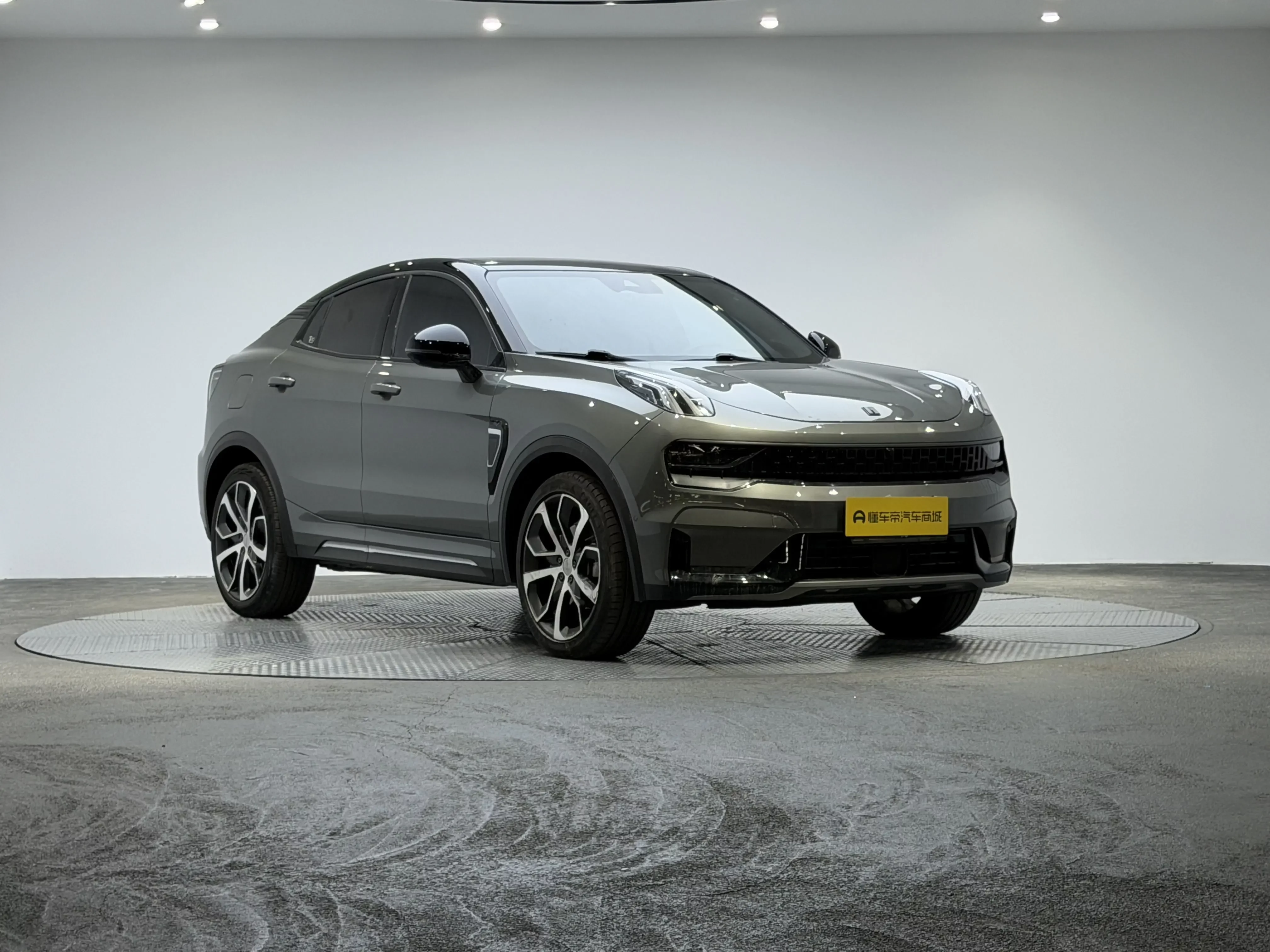 Lynk & Co 05
