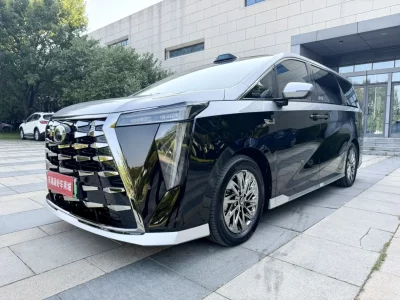 GAC Trumpchi aspires to the M8