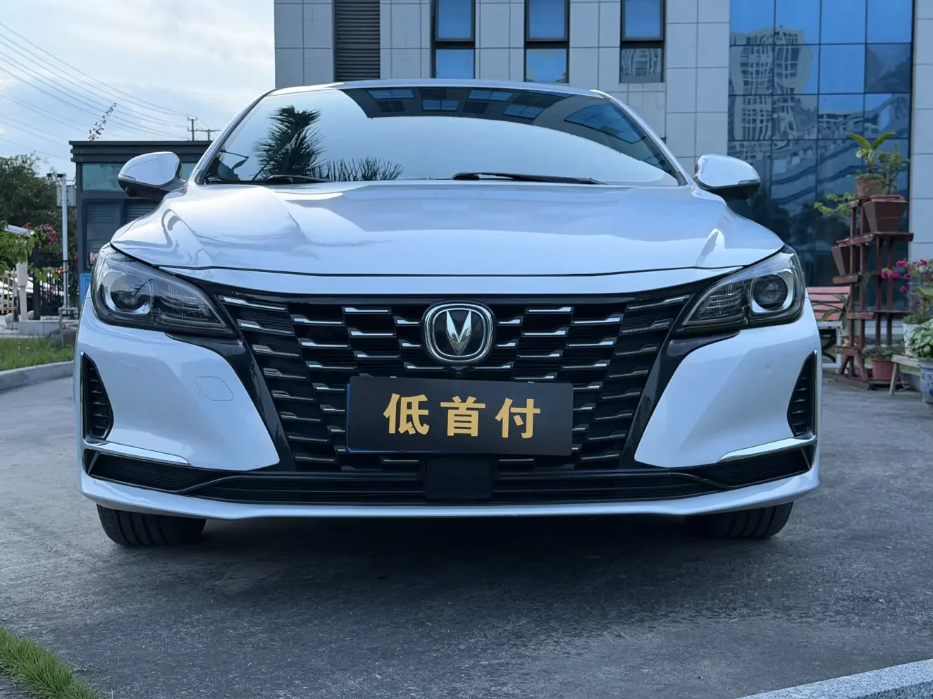 Changan Raeton CC