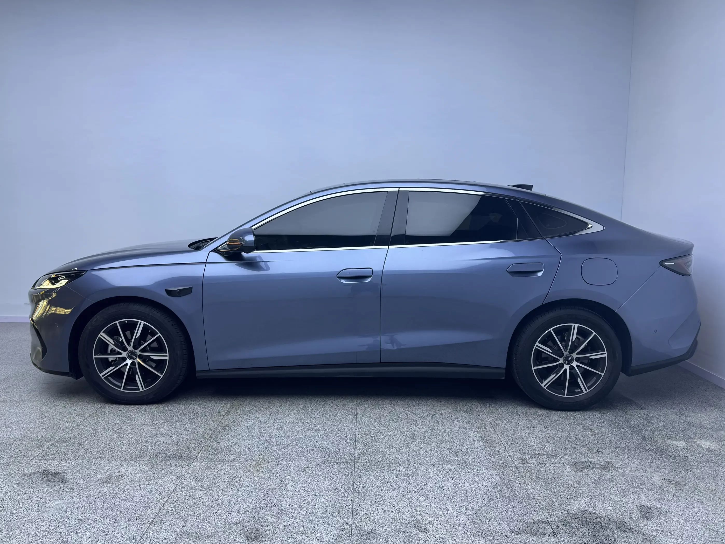 BYD Seal 06DM