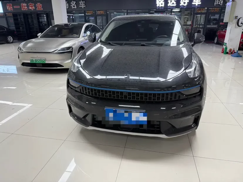 Lynk & Co 05