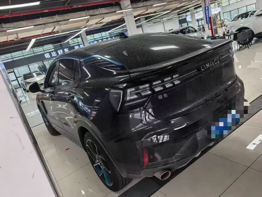 Lynk & Co 05