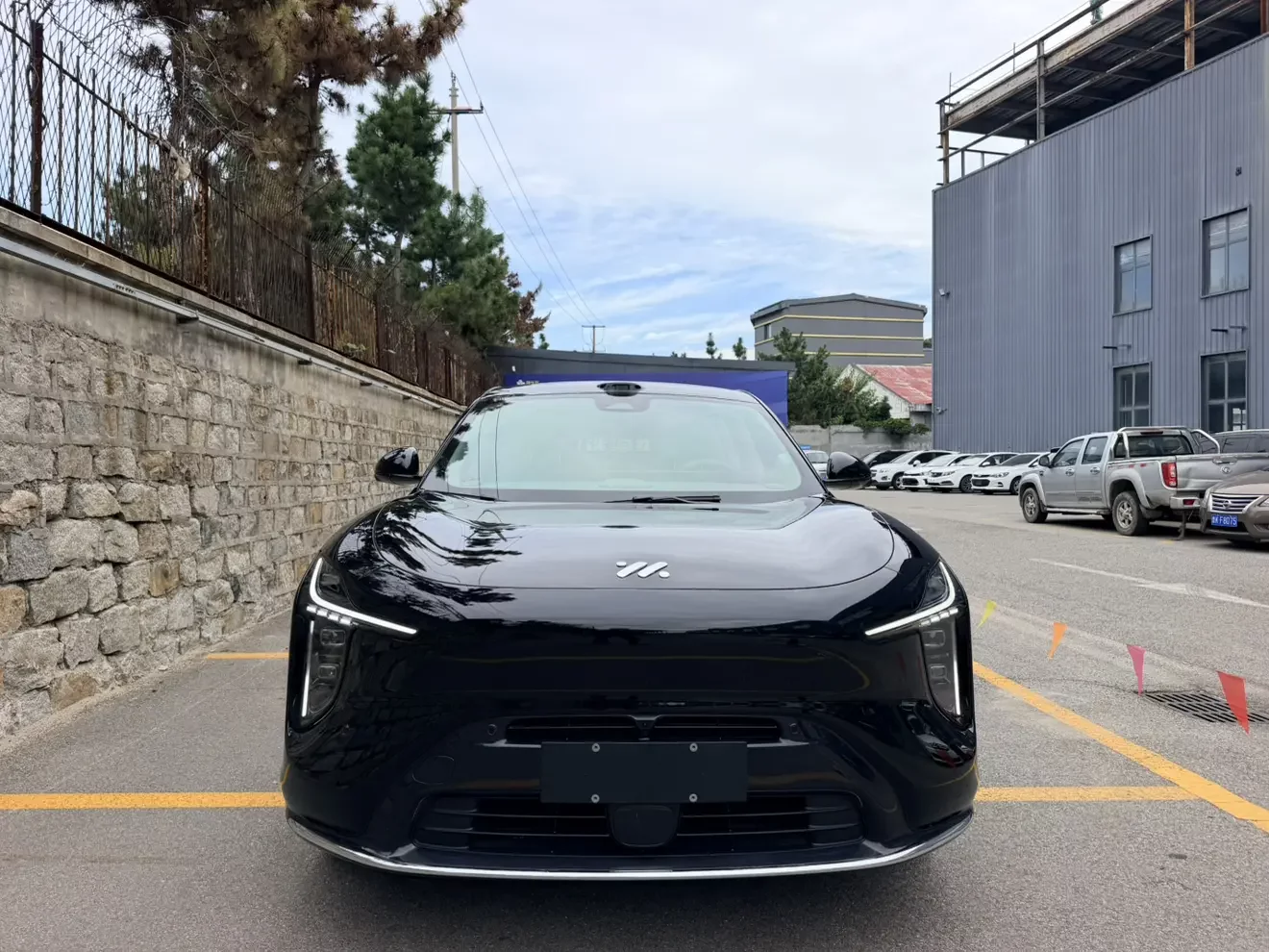IM Motors Zhiji LS6