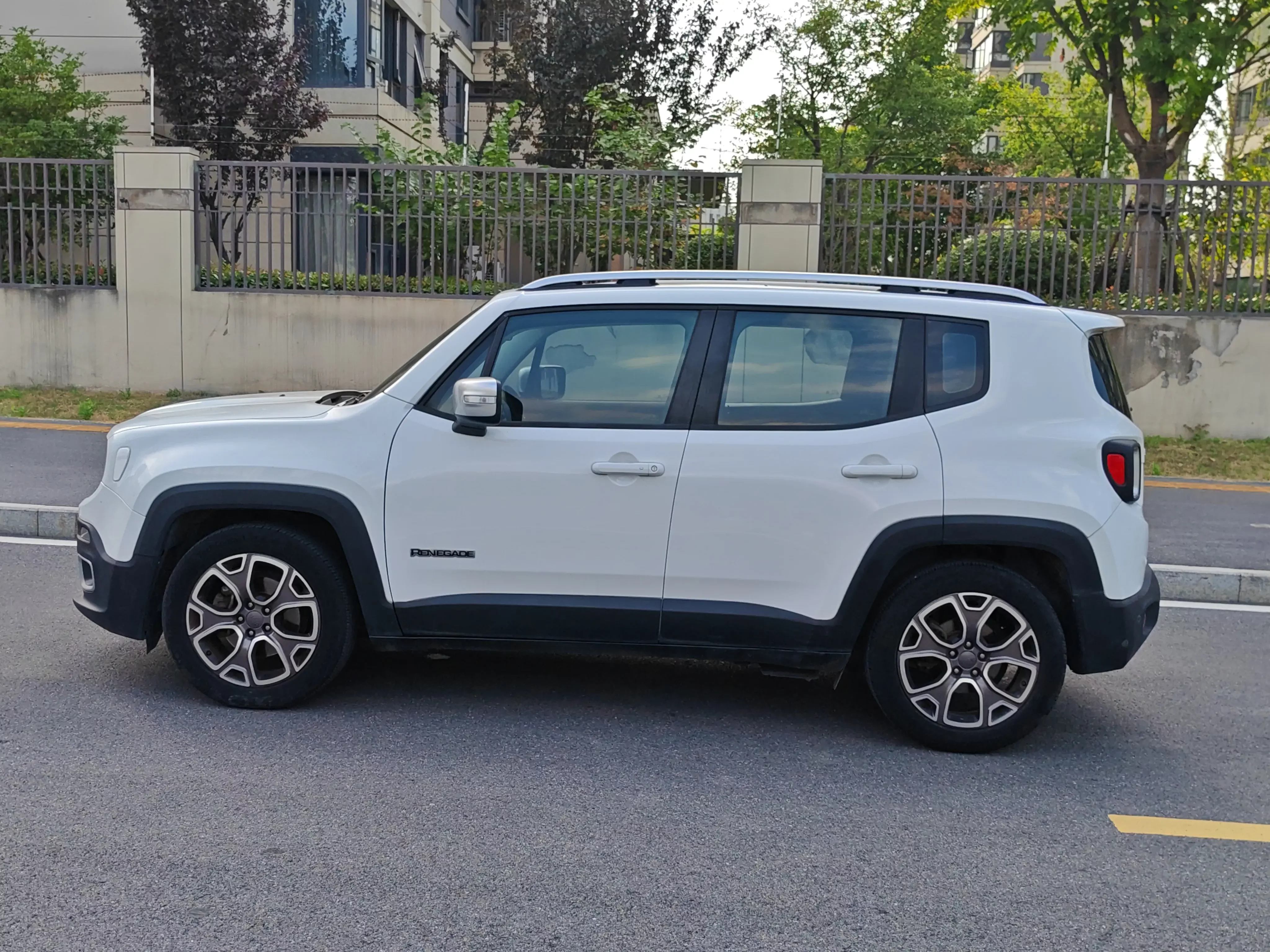 Jeep Freeman