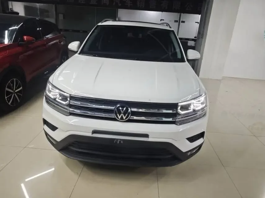 Volkswagen Tharu