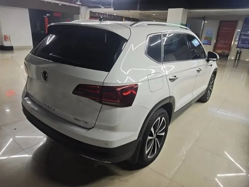 Volkswagen Tharu