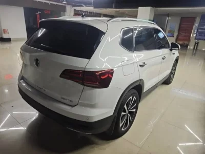 Volkswagen Tharu
