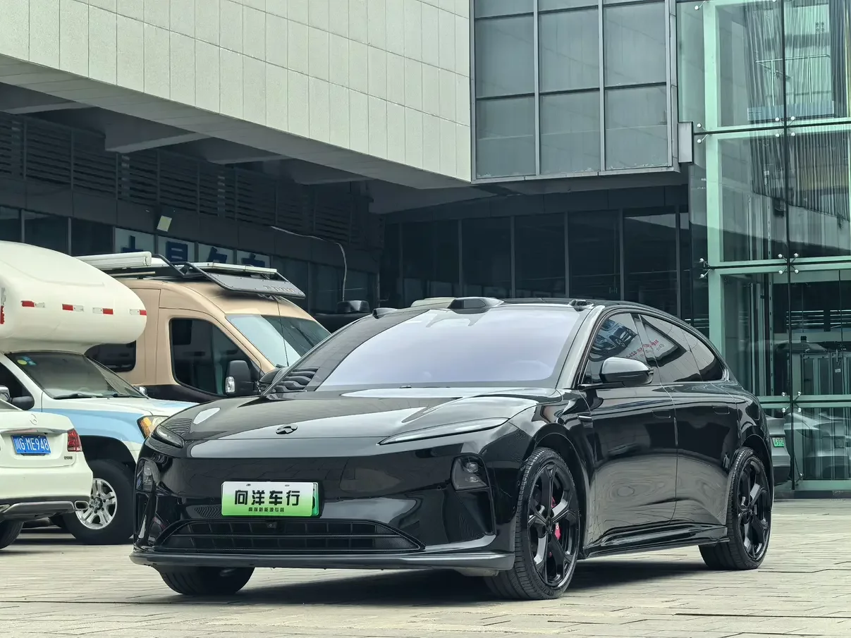 NIO ET5T