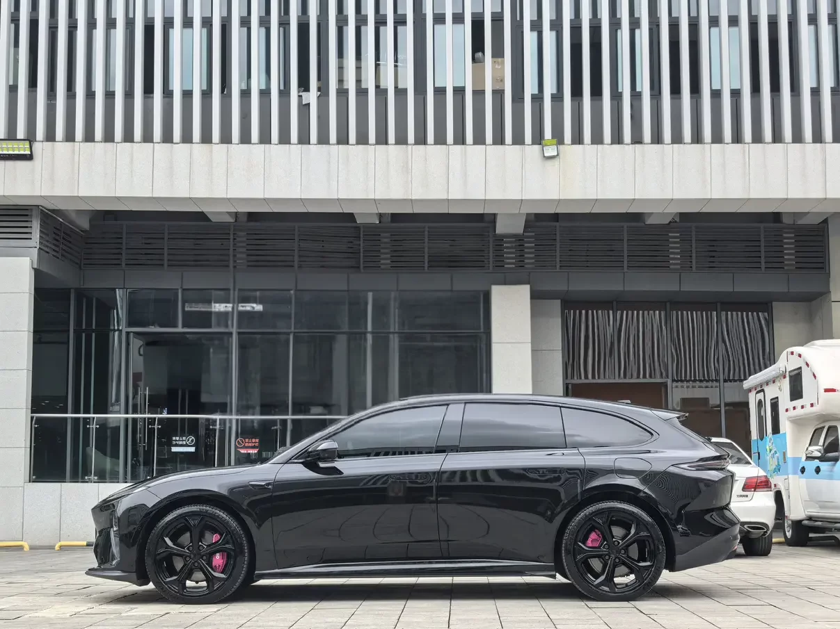 NIO ET5T