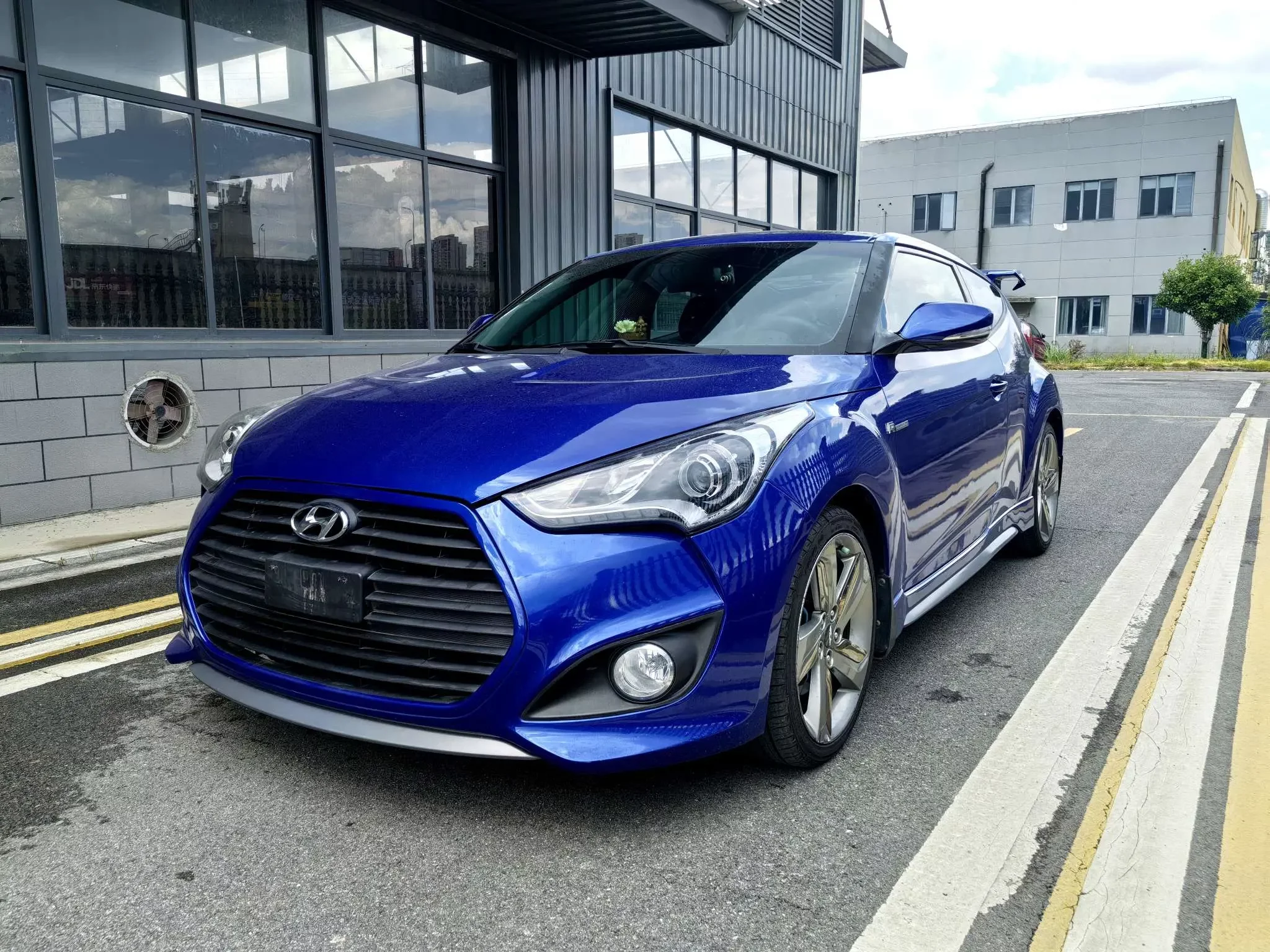 Hyundai Veloster