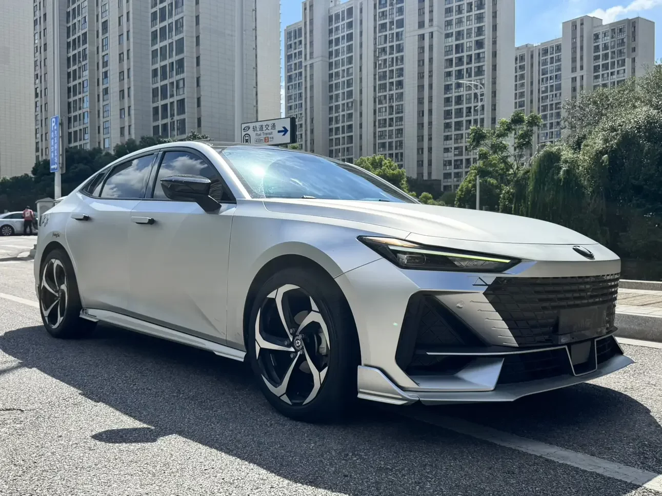 Changan UNI-V