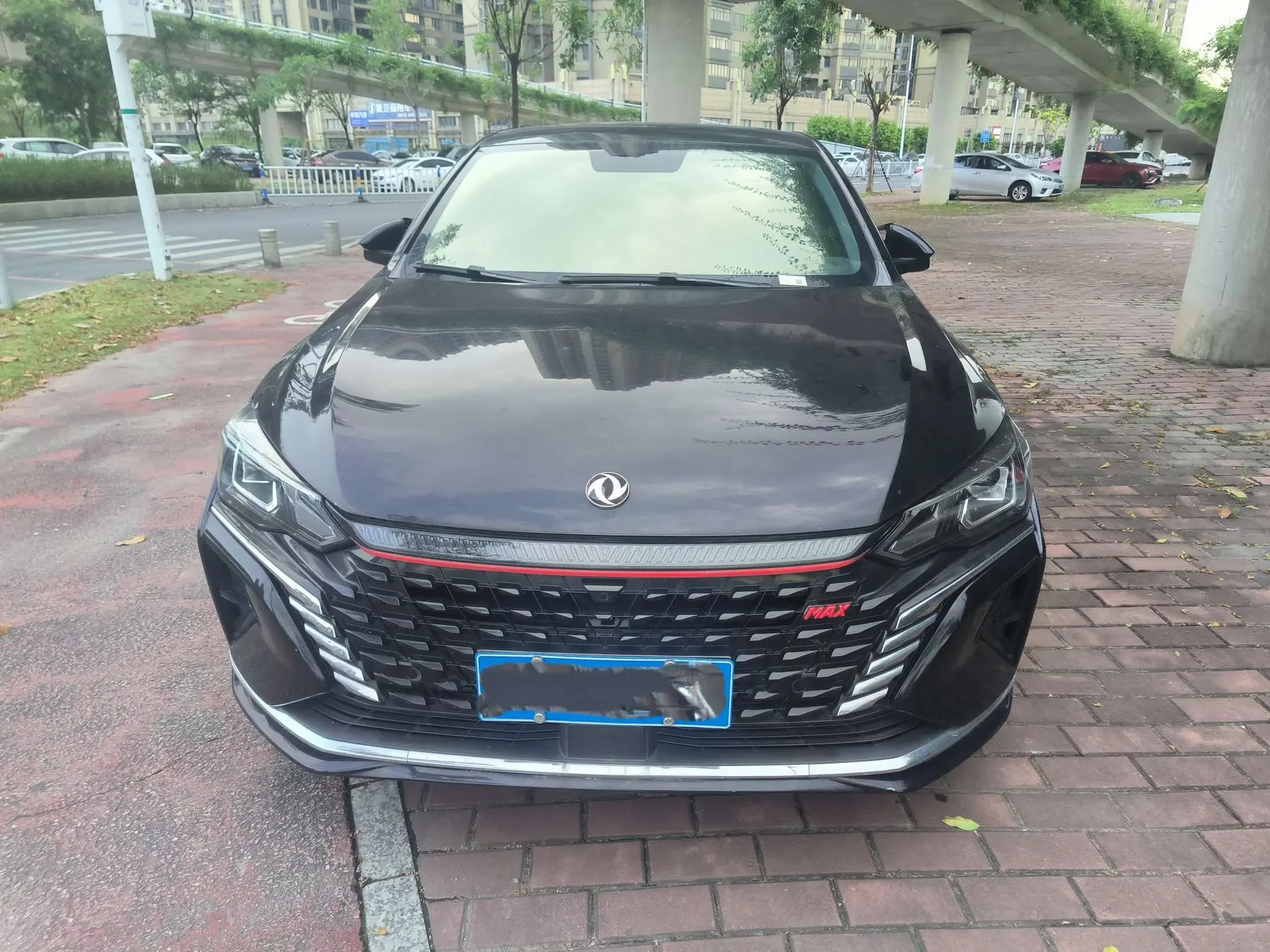 Dongfeng Yixuan MAX