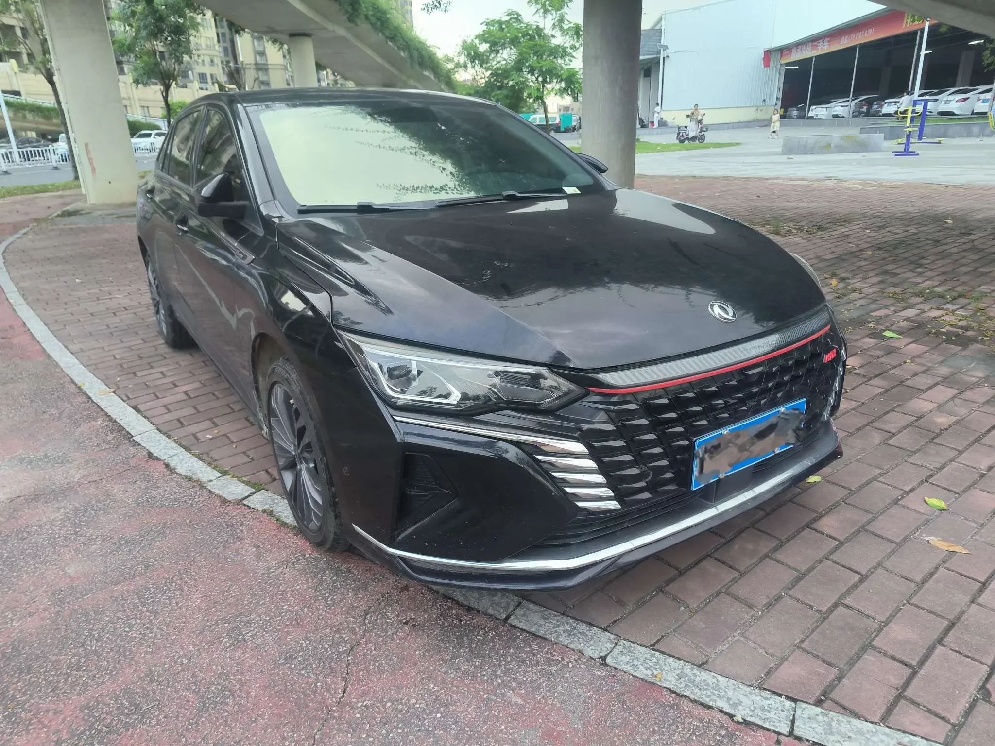 Dongfeng Yixuan MAX
