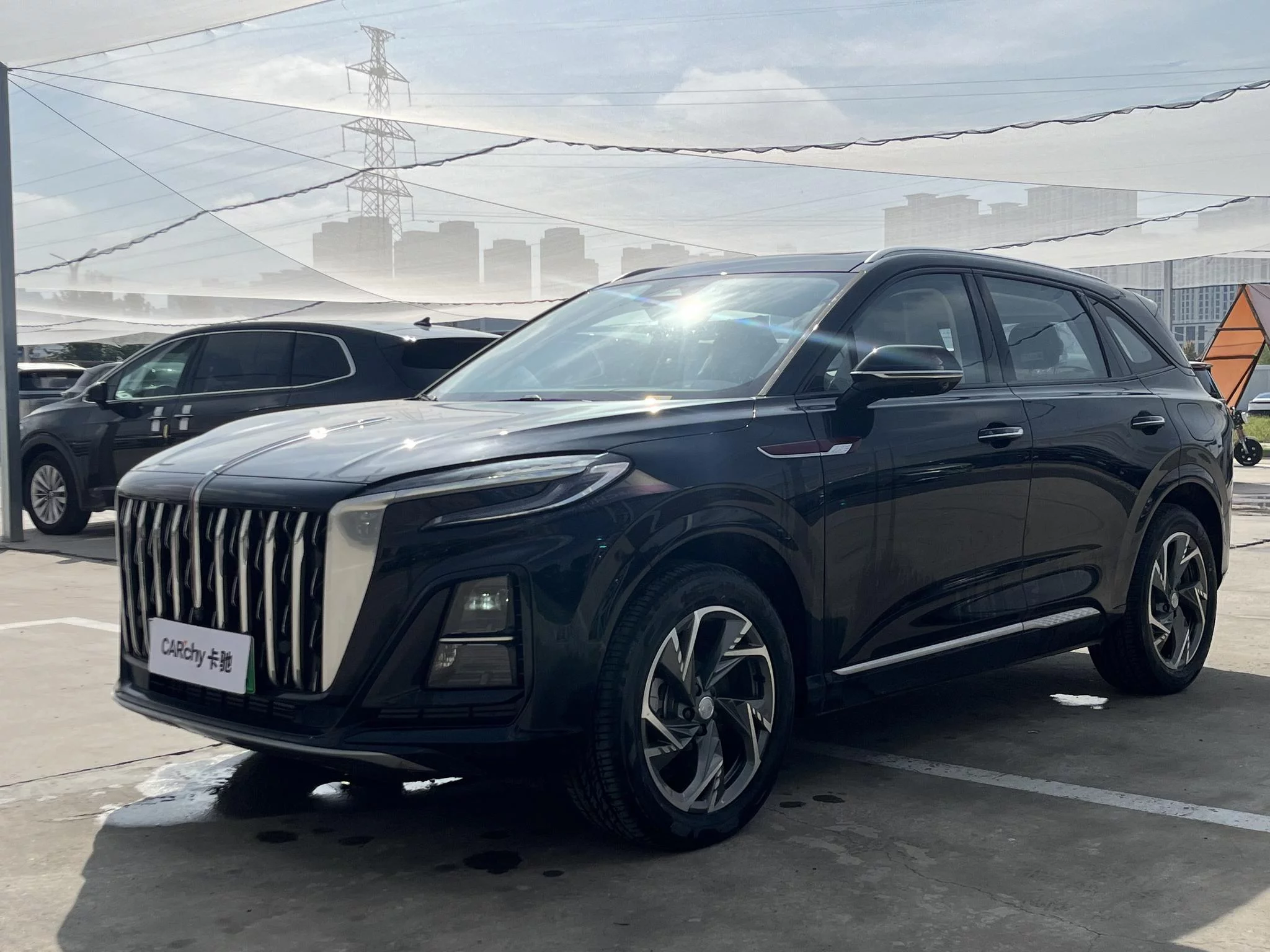 Hongqi HS3