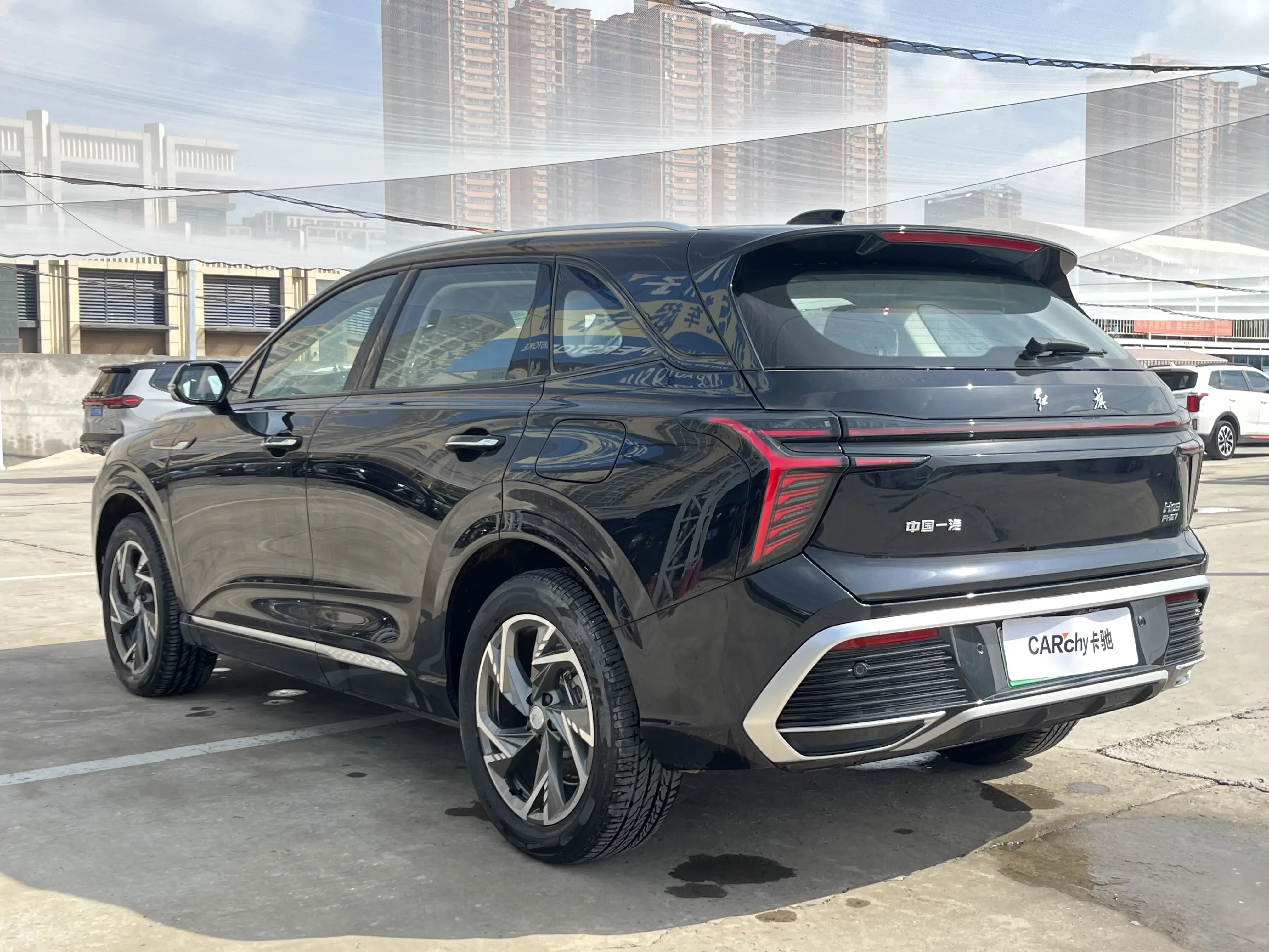 Hongqi HS3