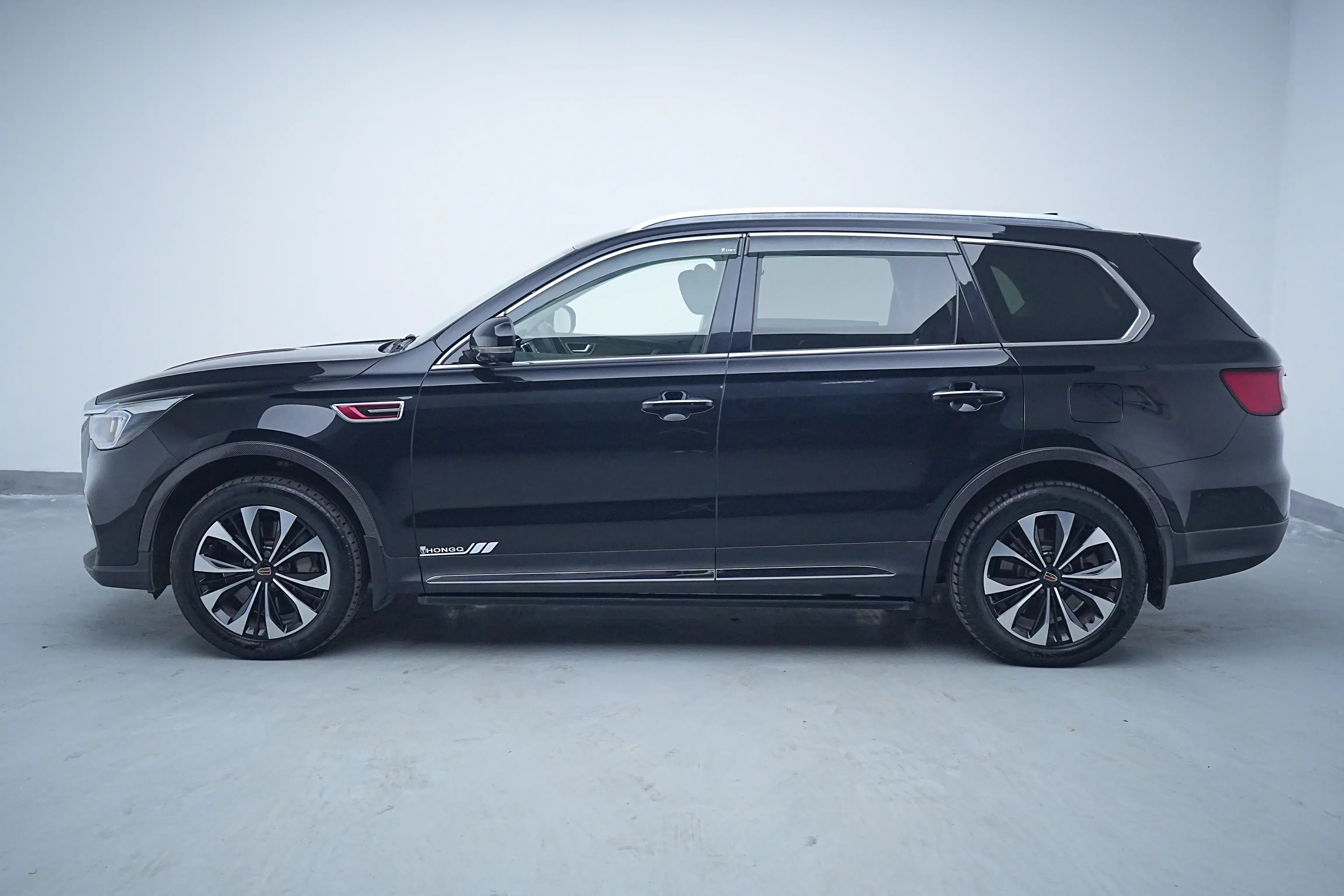 Hongqi HS7
