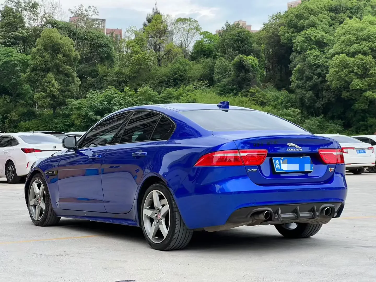 Jaguar XE