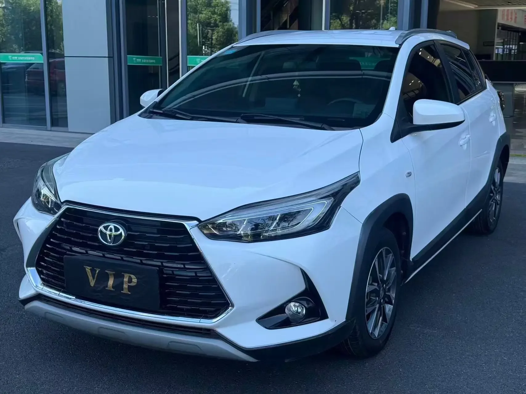 Toyota Yaris L