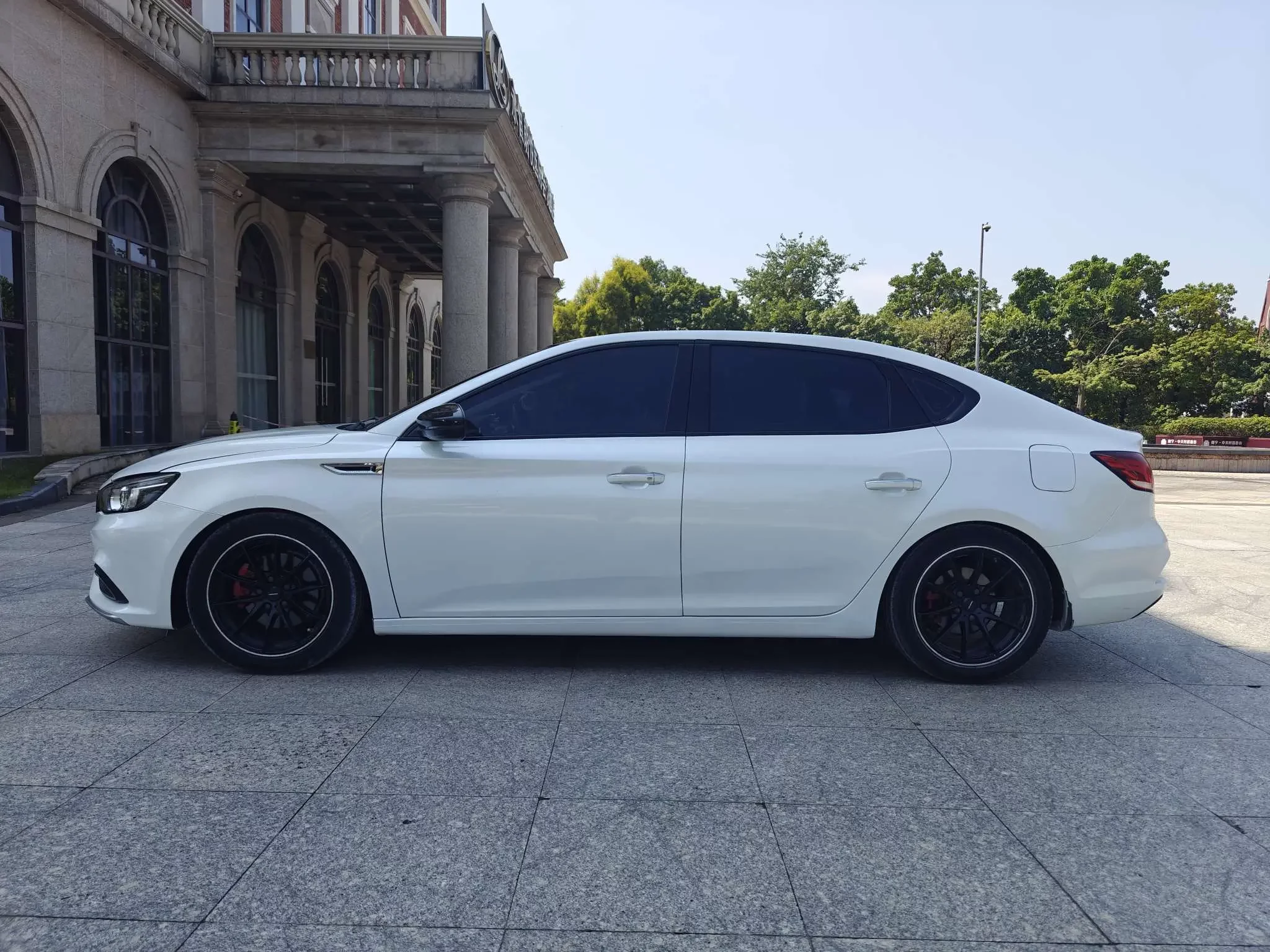 MG 6