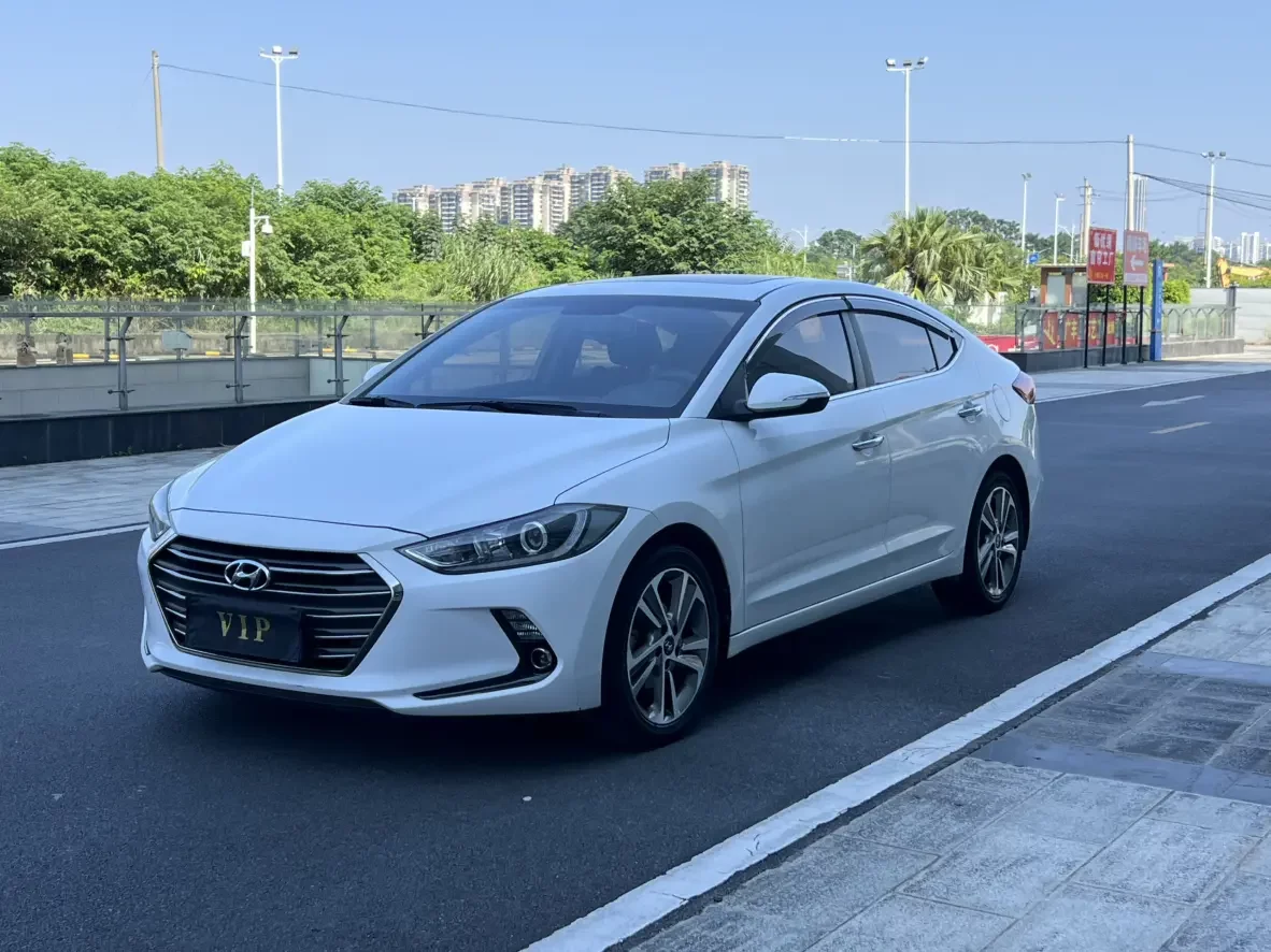 Hyundai Elantra Lingdong