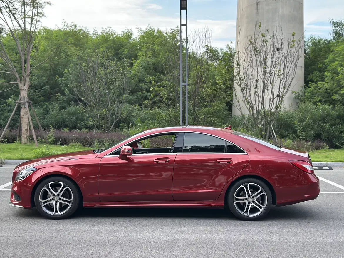 Mercedes-Benz CLS