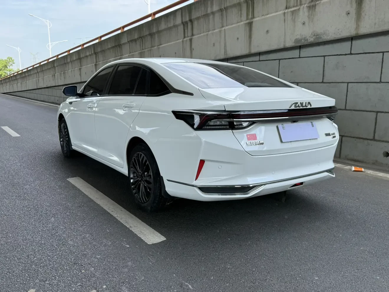 Dongfeng Yixuan MAX