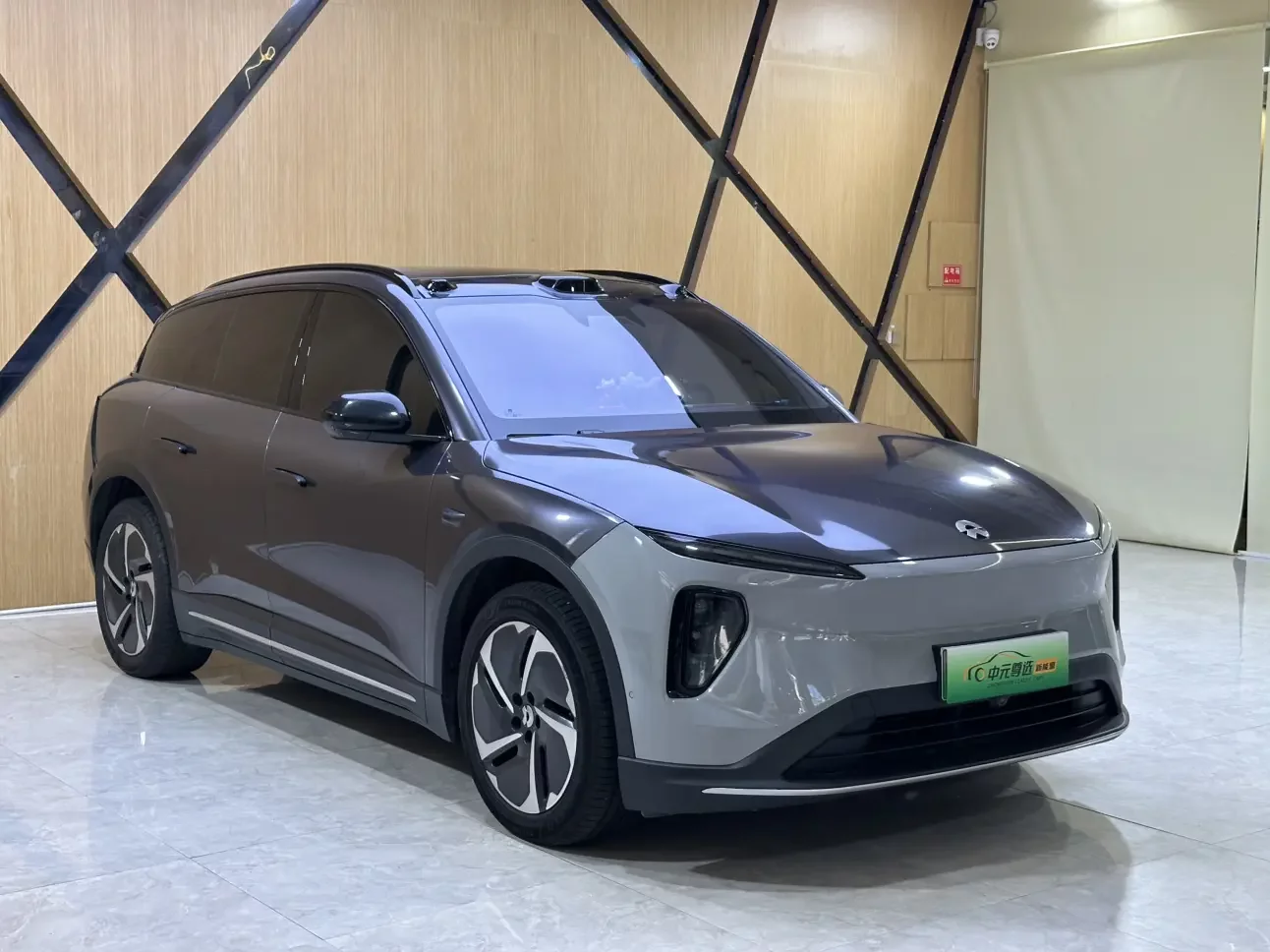 NIO ES6