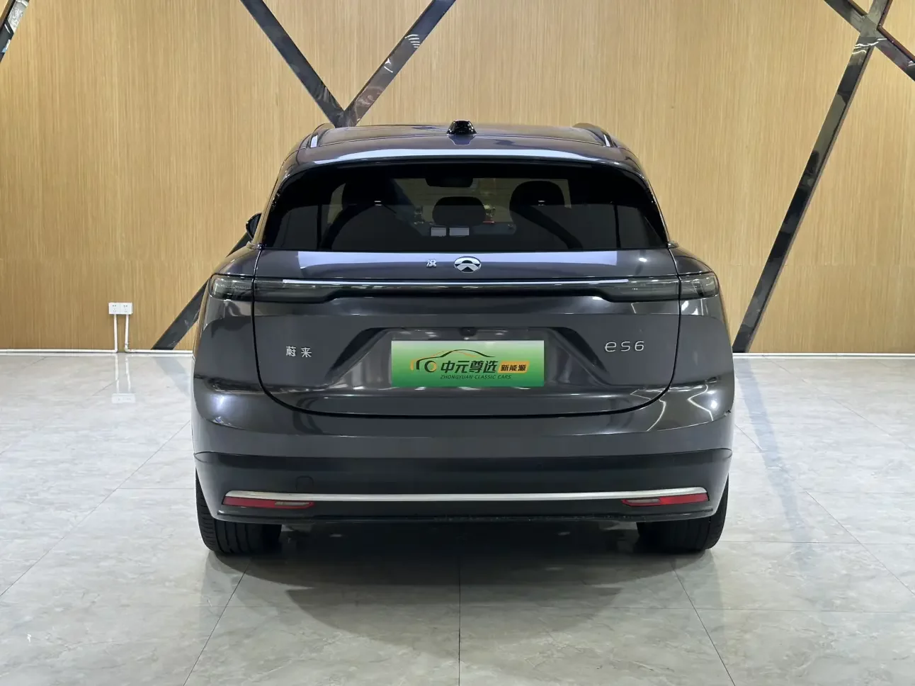 NIO ES6
