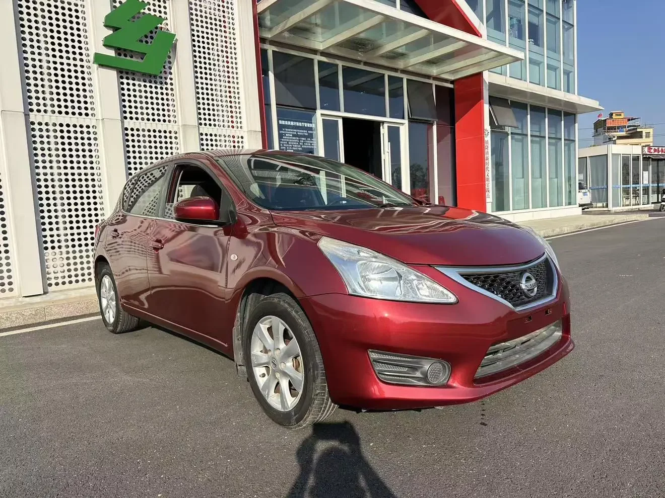 Nissan Tiida