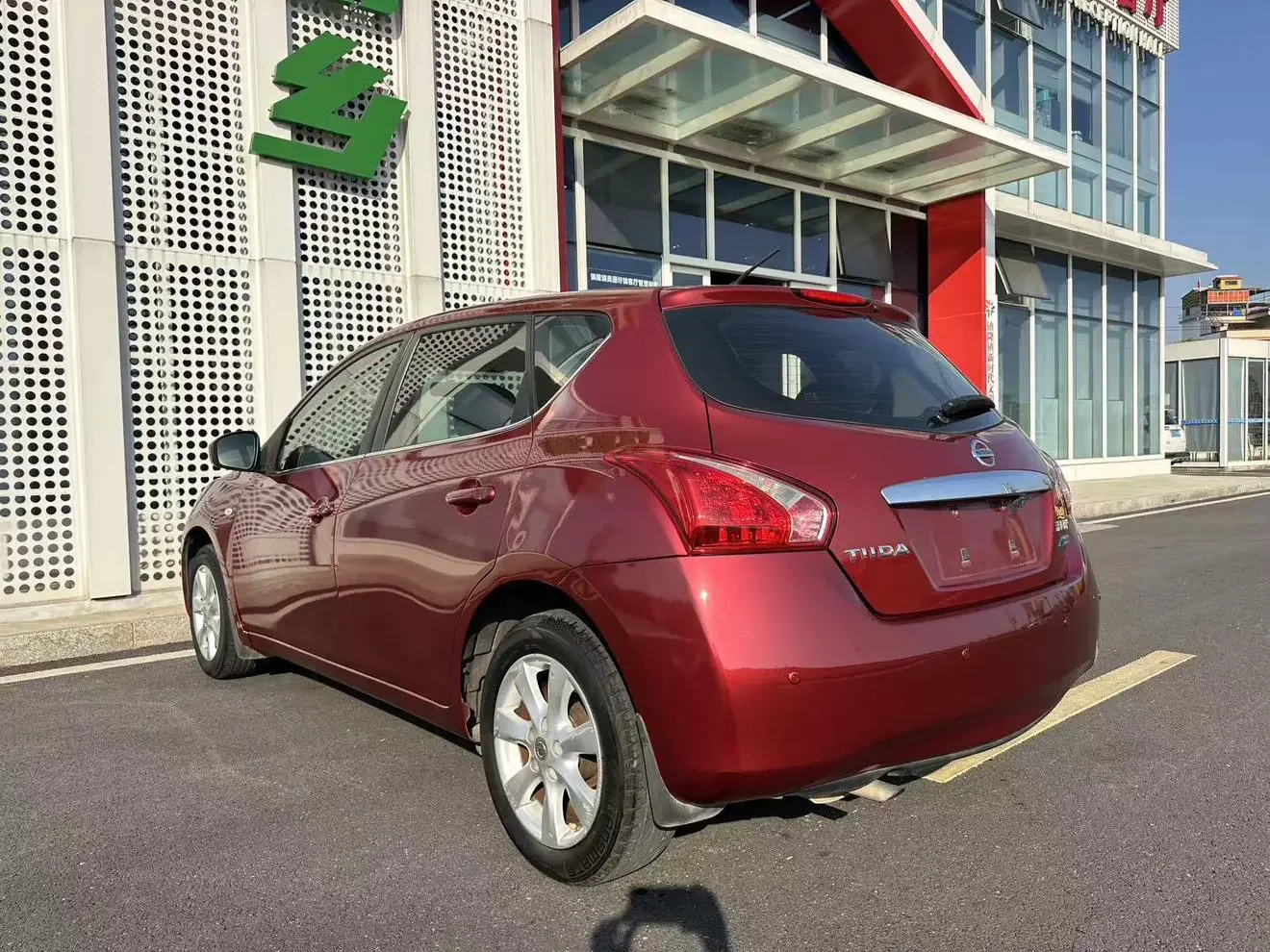 Nissan Tiida