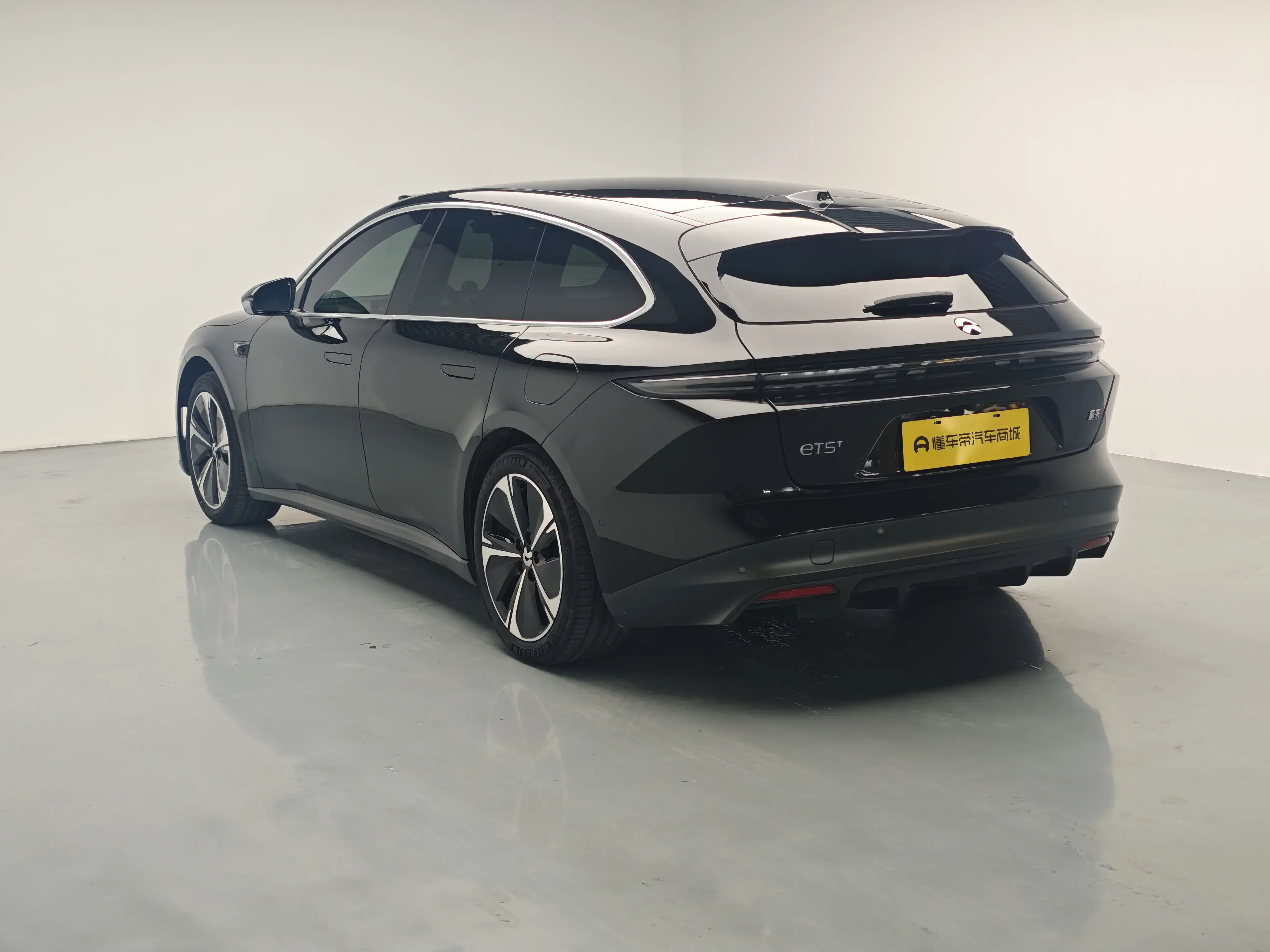 NIO ET5T