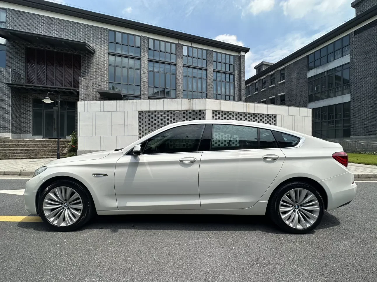 BMW 5 Series GT
