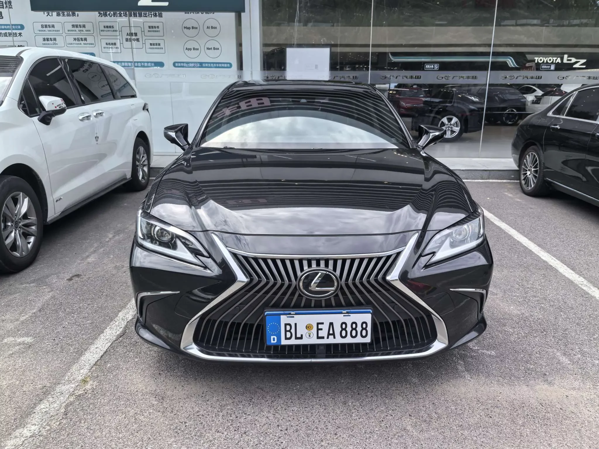 Lexus ES