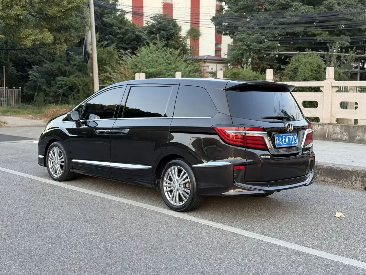 Honda Elysion