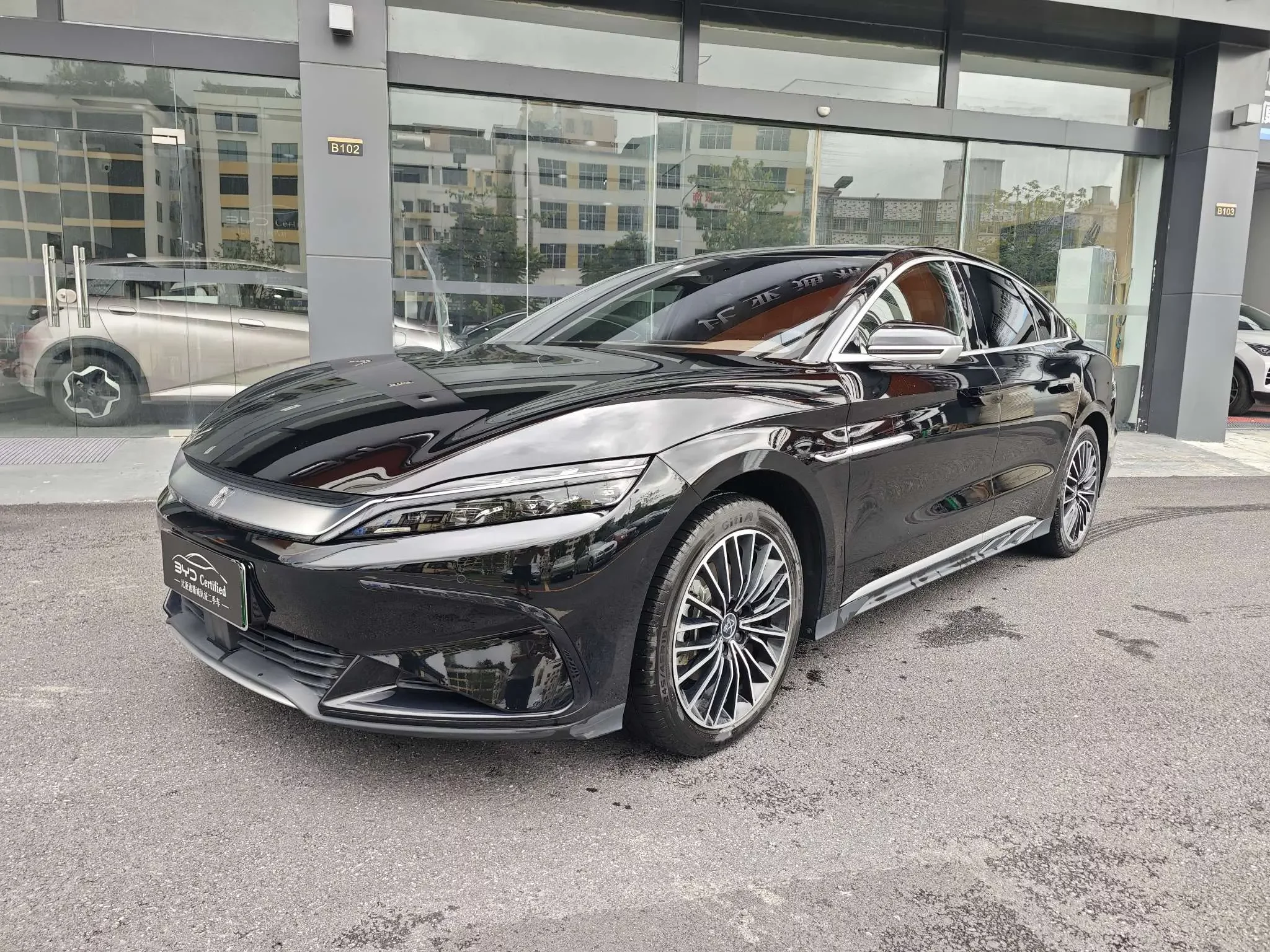 BYD Han EV
