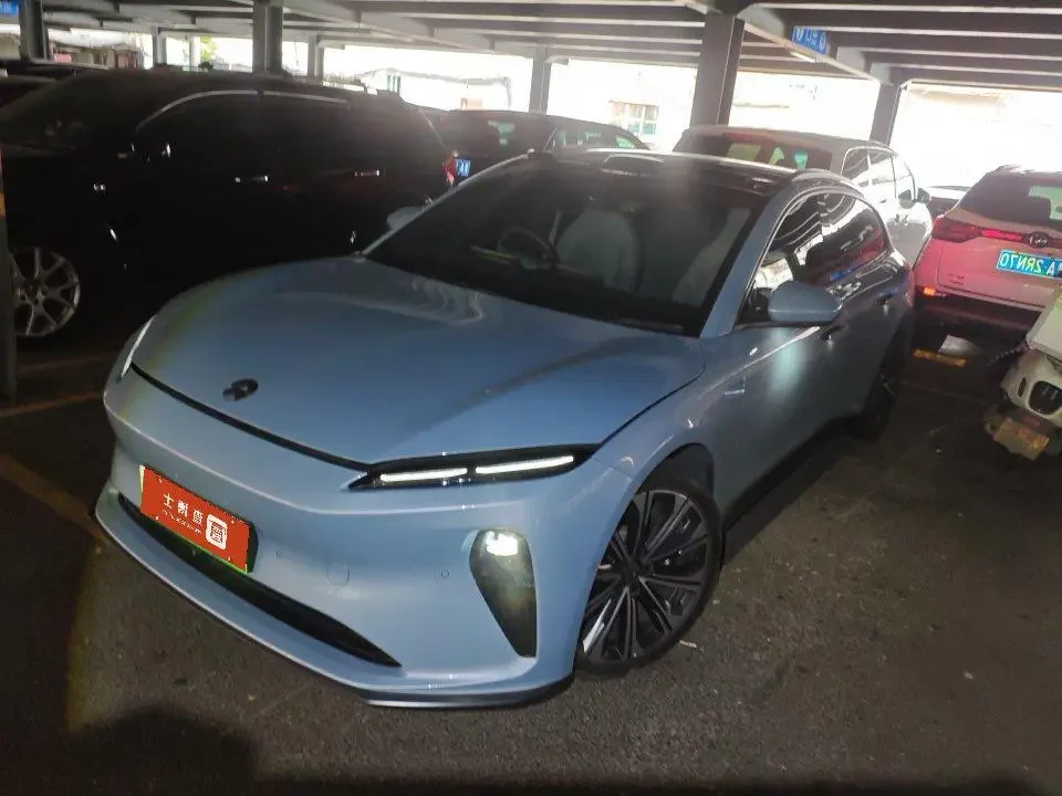 NIO ET5T