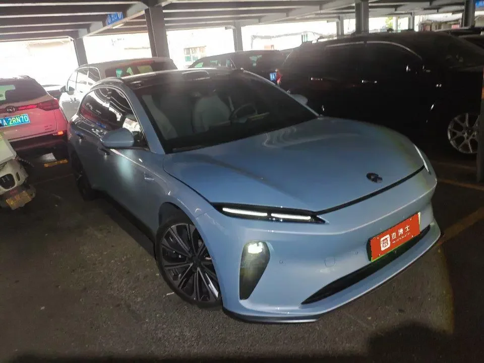 NIO ET5T