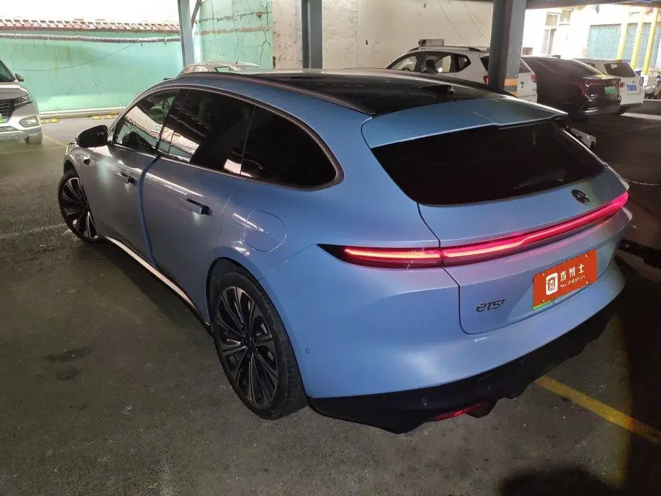 NIO ET5T