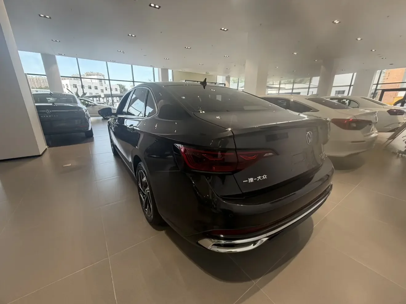 Volkswagen Sagitar