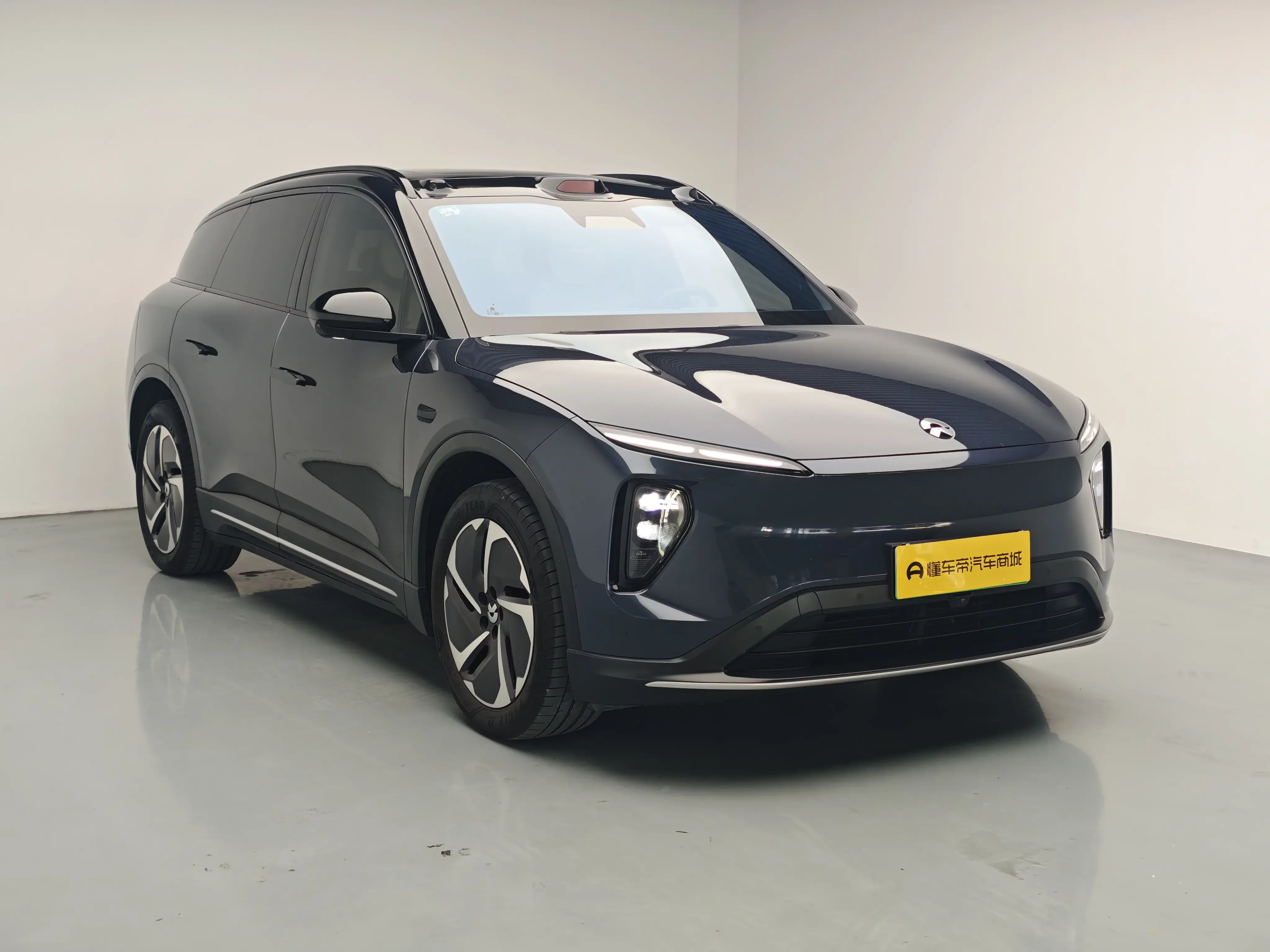 NIO ES6