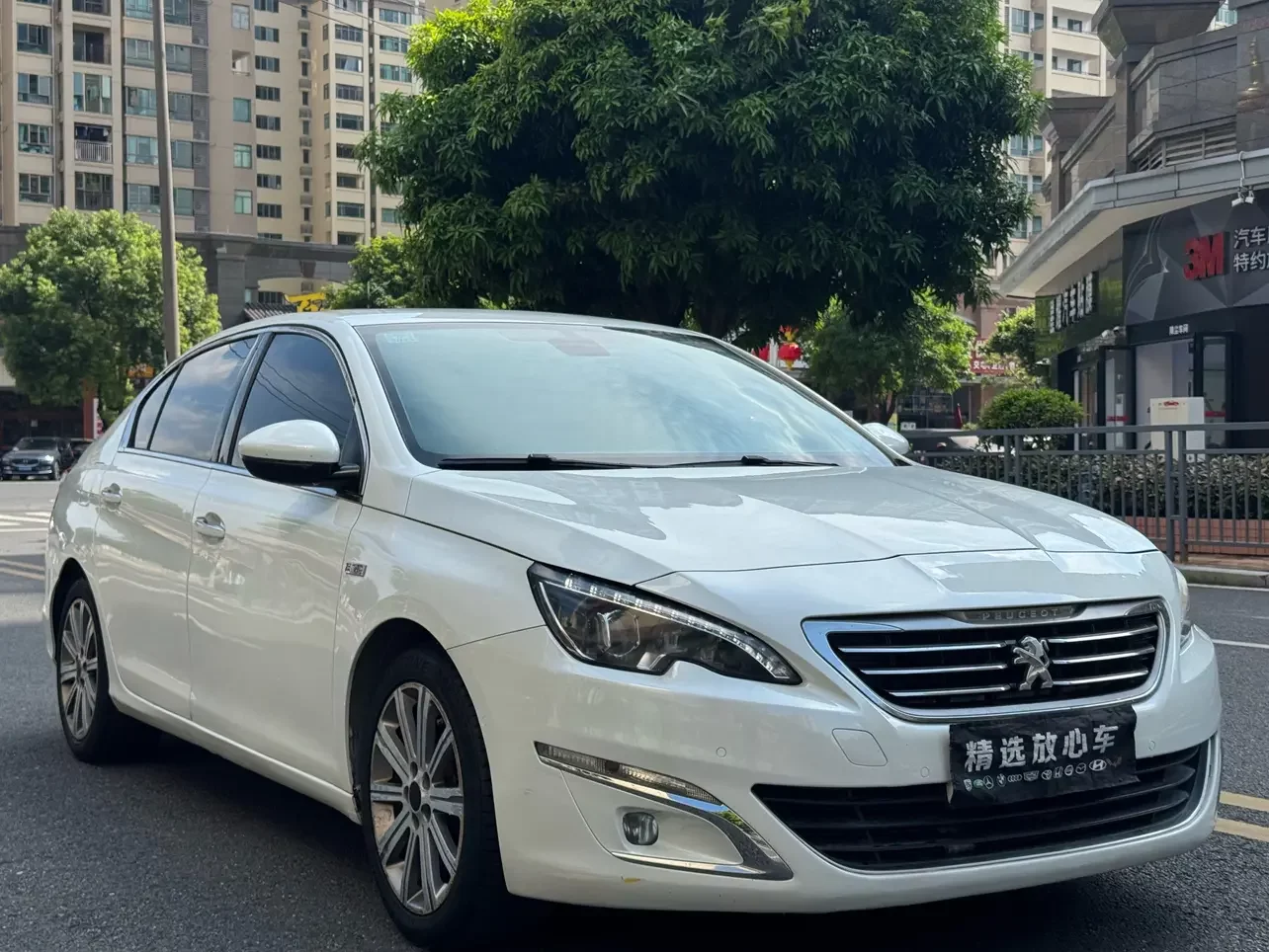 Peugeot 408