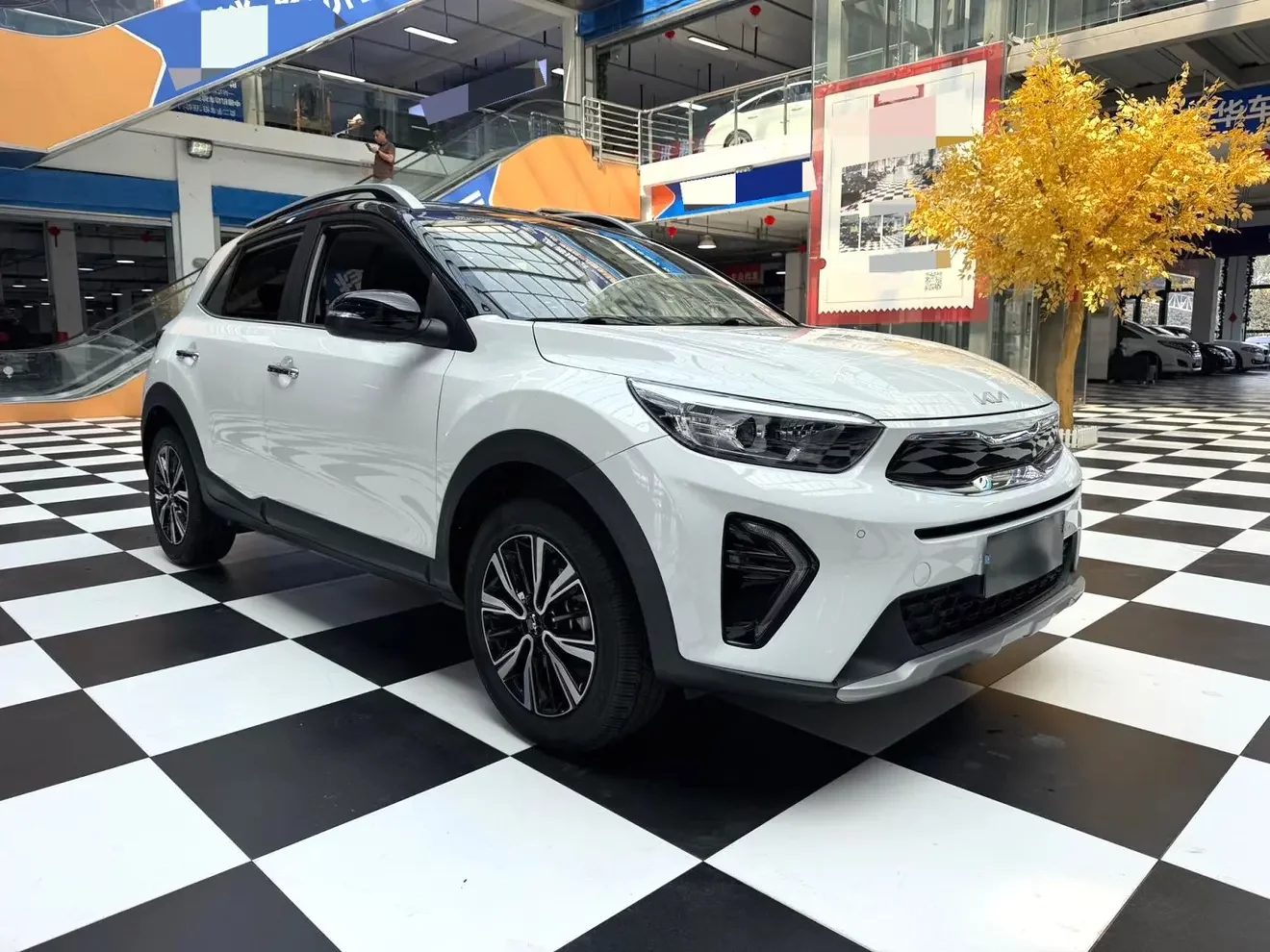 Kia KX1