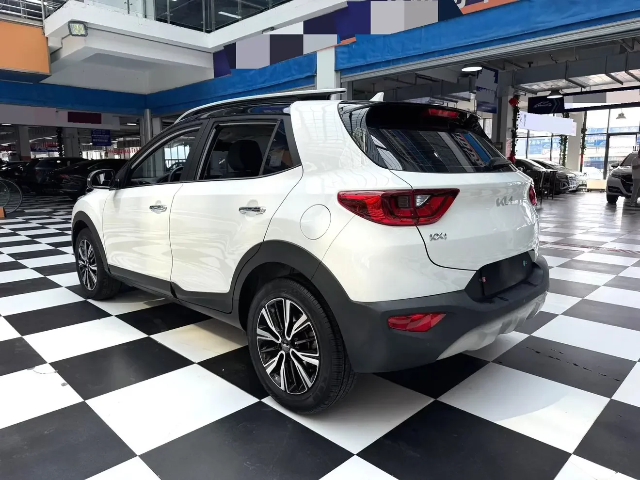 Kia KX1