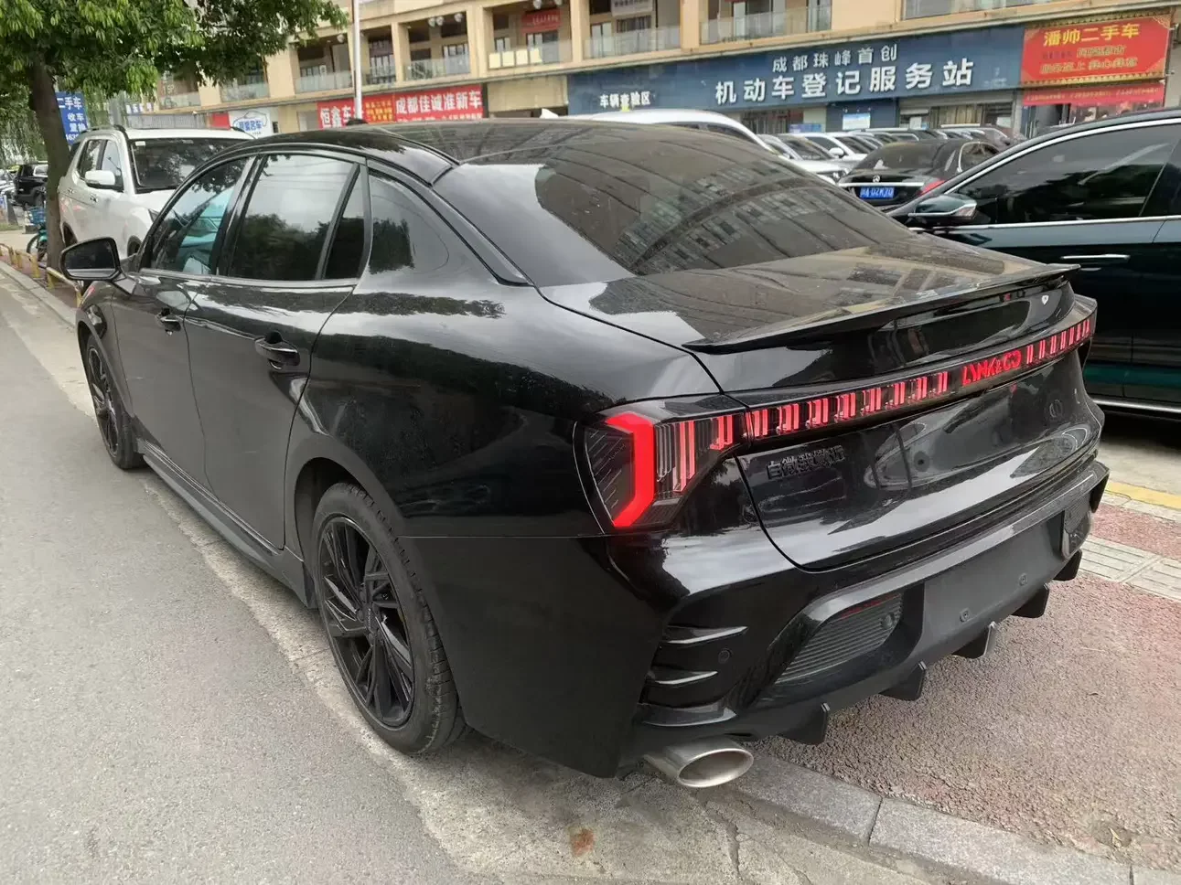 Lynk & Co 03